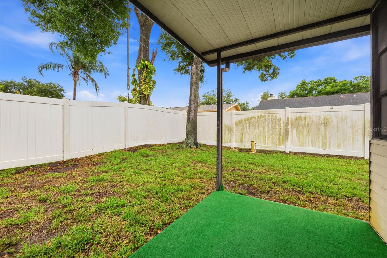 AUTUMN RUN - Residential