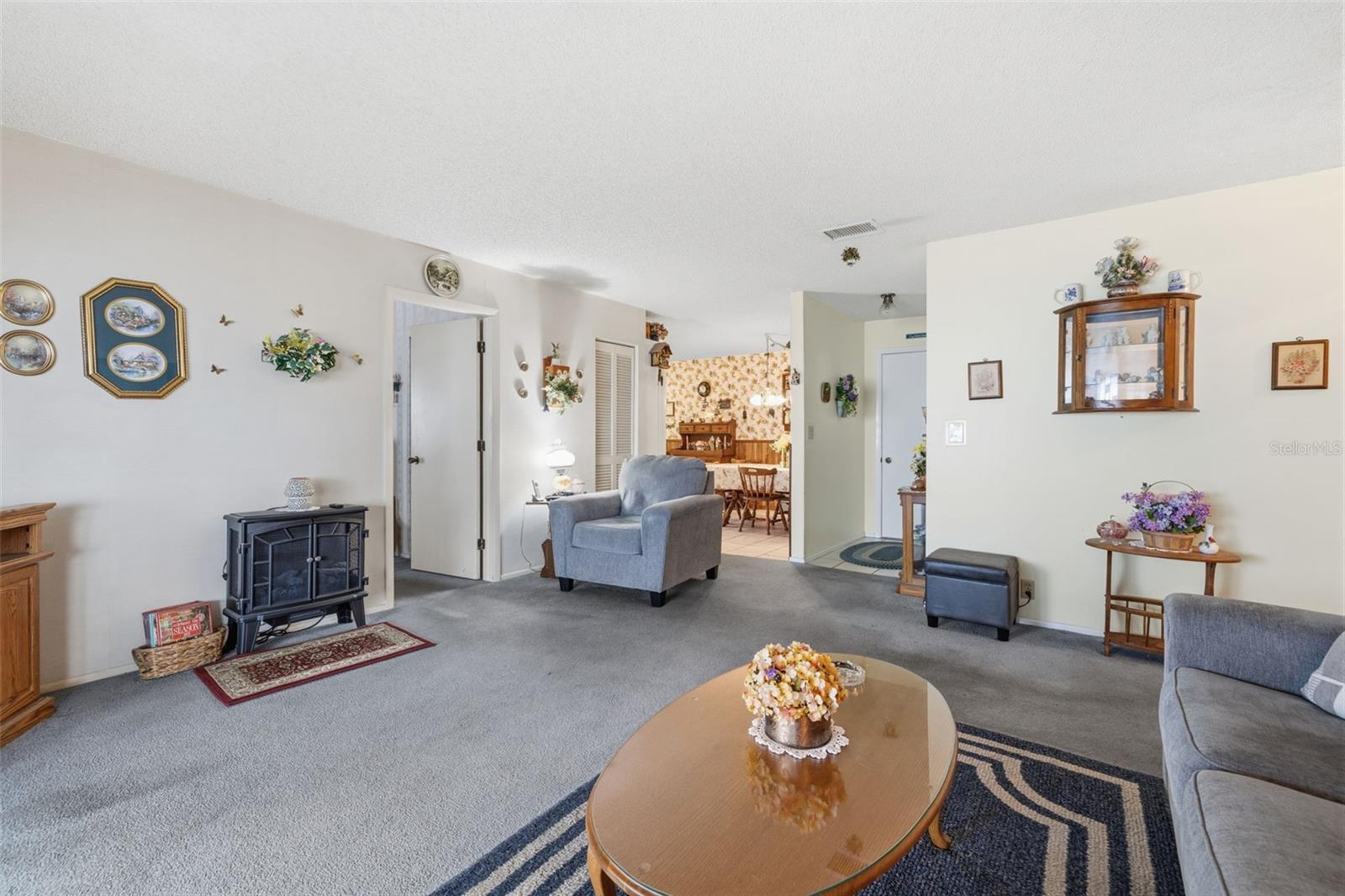 AUTUMN RUN - Residential