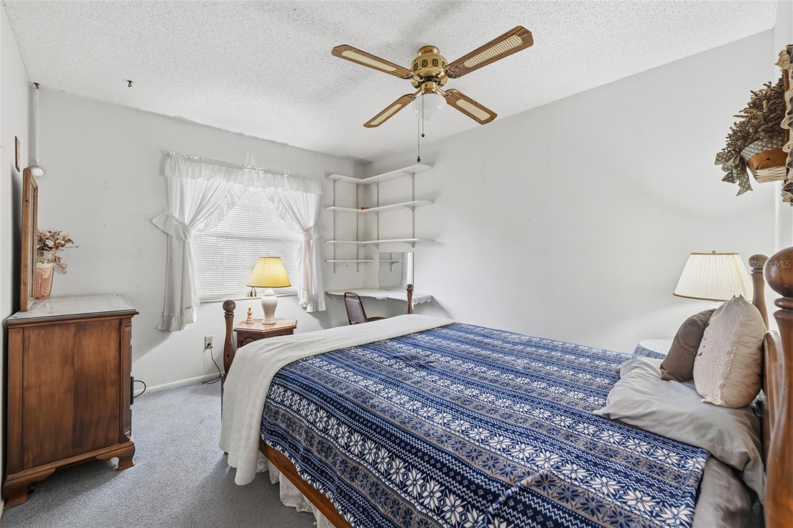 AUTUMN RUN - Residential