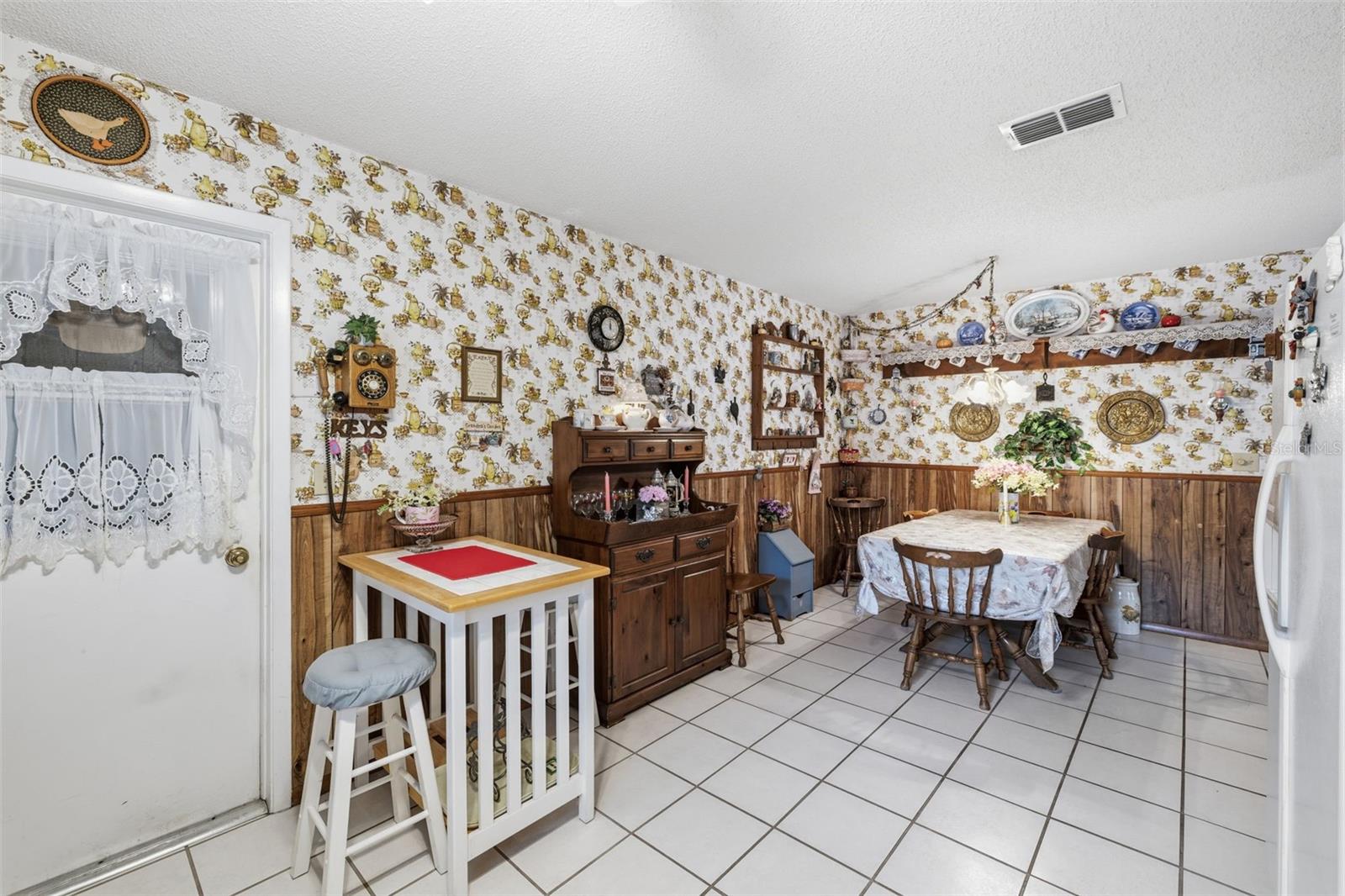 AUTUMN RUN - Residential