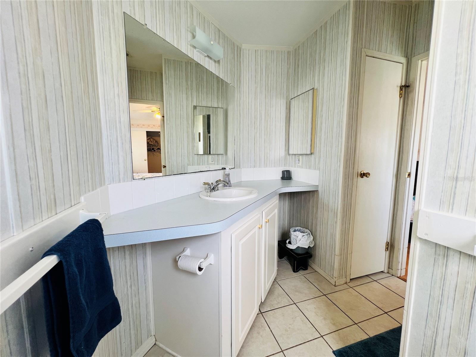 LAKE HIGHLANDER MOBILE HOME PARK UNREC - Residential