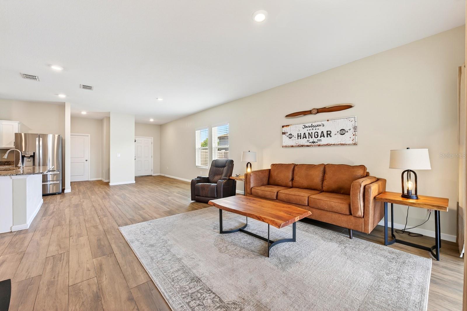 FERNANDA PLACE PH 1 - Residential
