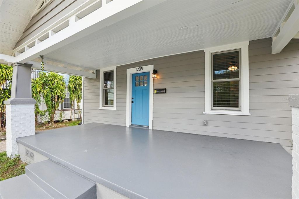 Photo of 1209 E 17th Avenue, Tampa, FL 33605 (MLS # TB8431436)