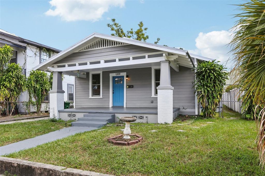 Photo of 1209 E 17th Avenue, Tampa, FL 33605 (MLS # TB8431436)
