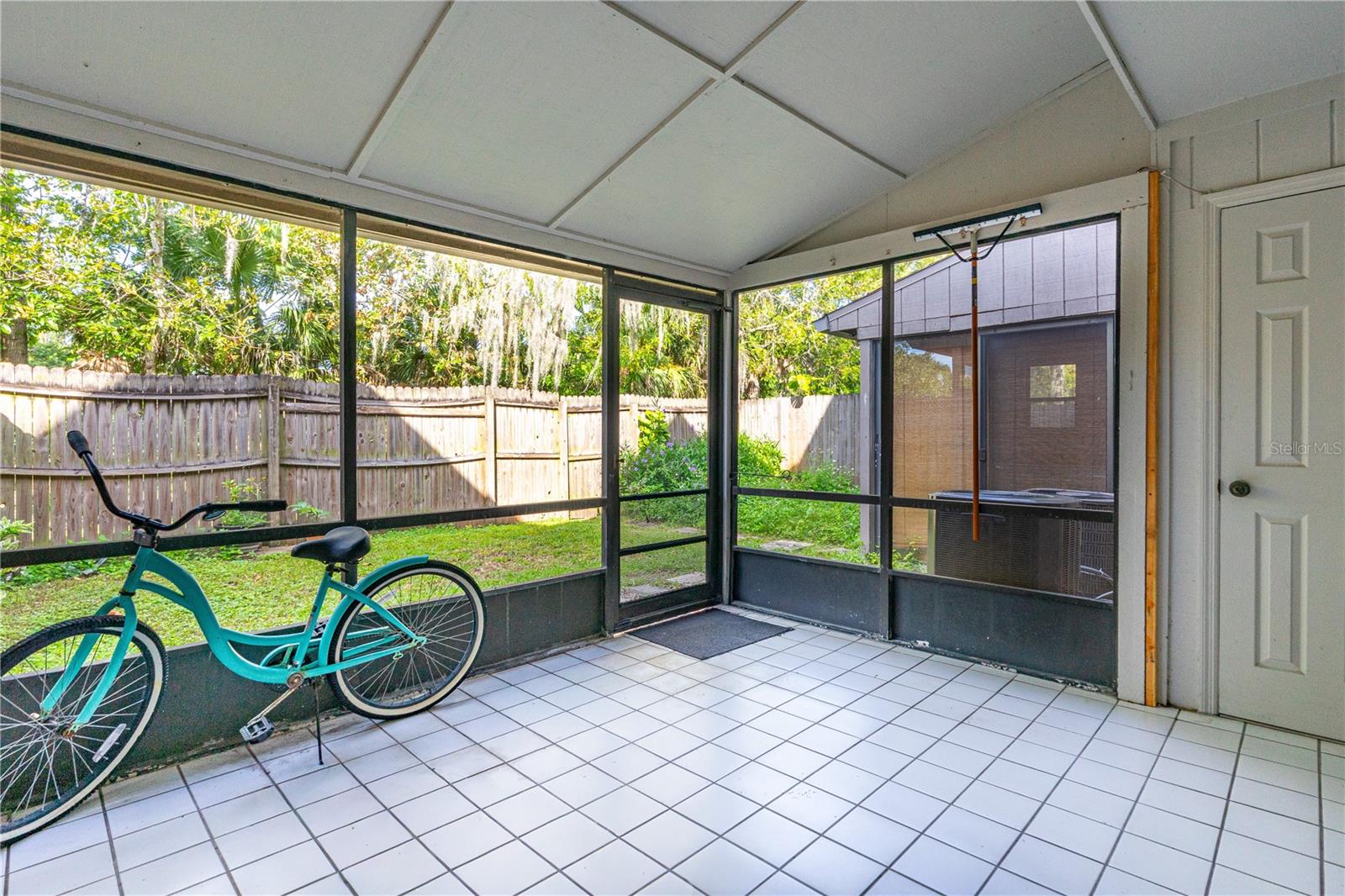 TRAILWOOD TOWNHOUSES PHASE II - Residential