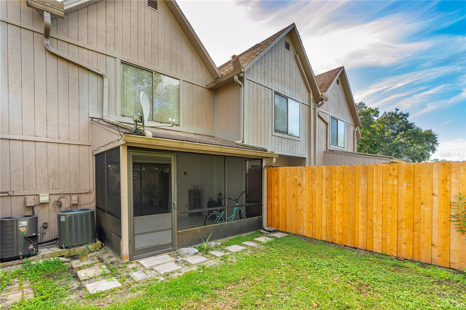 3960 OAK TRAIL RUN 1904