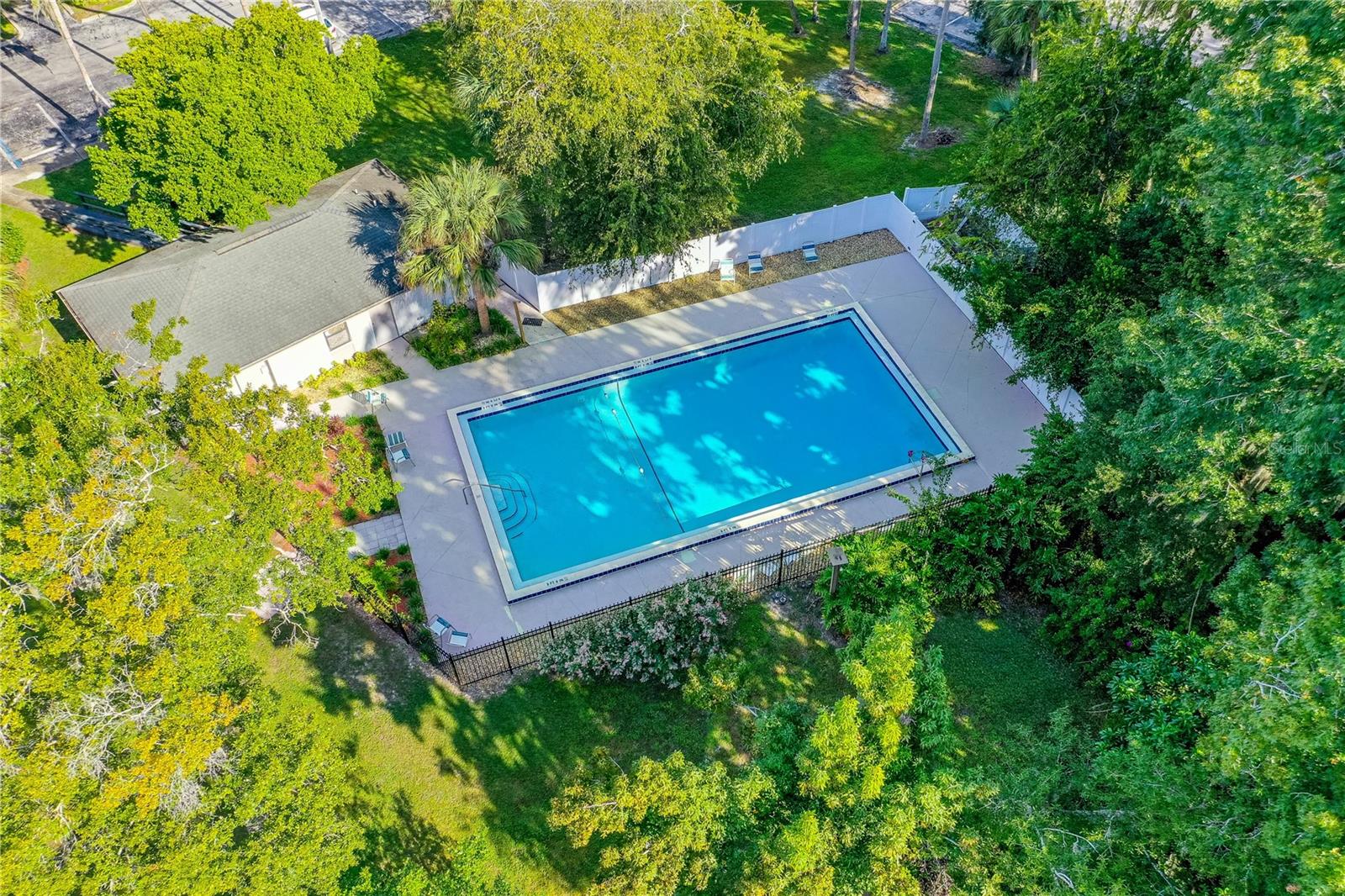 TRAILWOOD TOWNHOUSES PHASE II - Residential