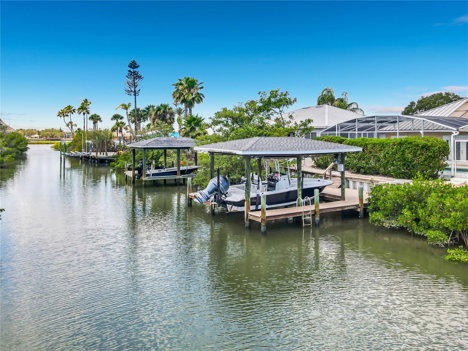 BOUCHELLES IS/CITY/NEW SMYRNA - Residential