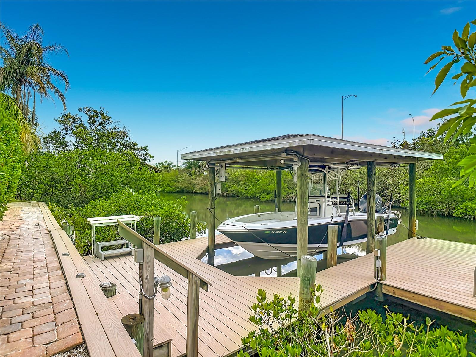 BOUCHELLES IS/CITY/NEW SMYRNA - Residential