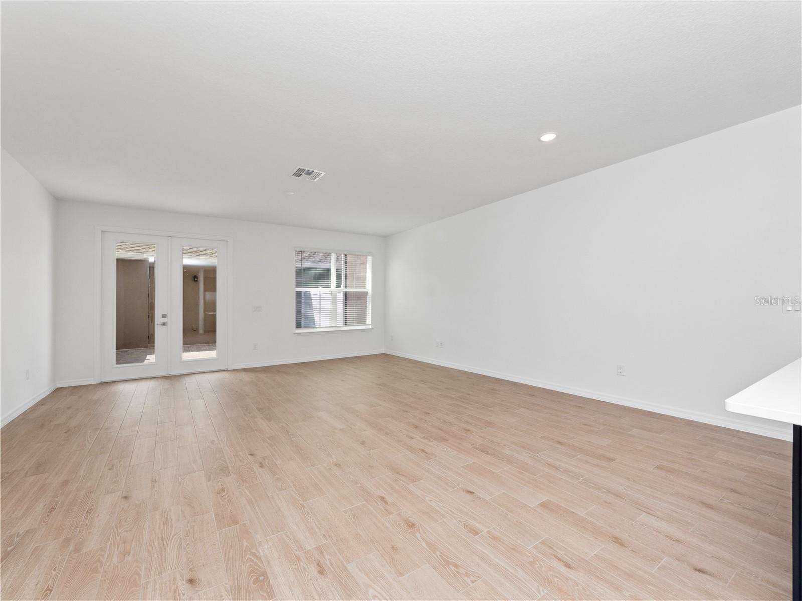 OSPREY RANCH - Residential Lease