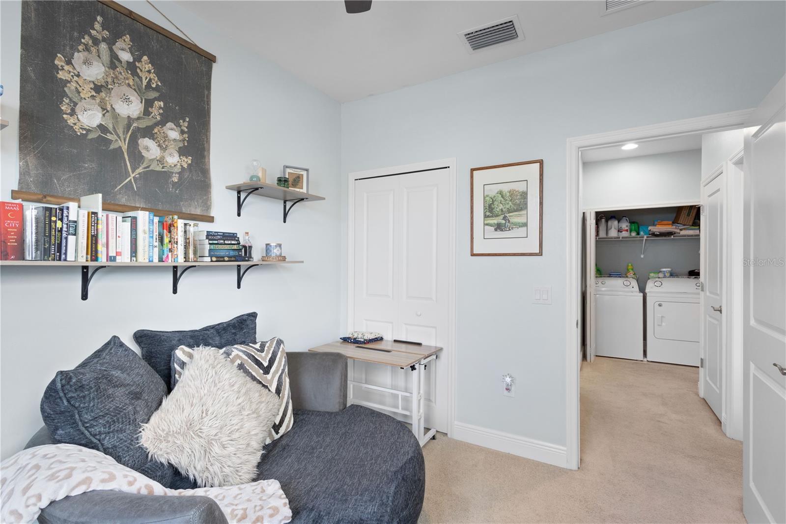 TOWNS AT LAKESIDE - Residential