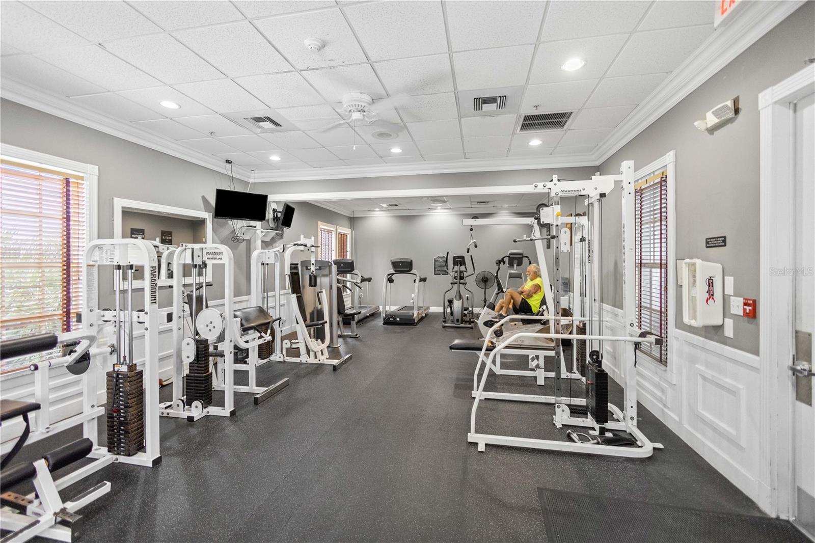 TOWNS AT LAKESIDE - Residential