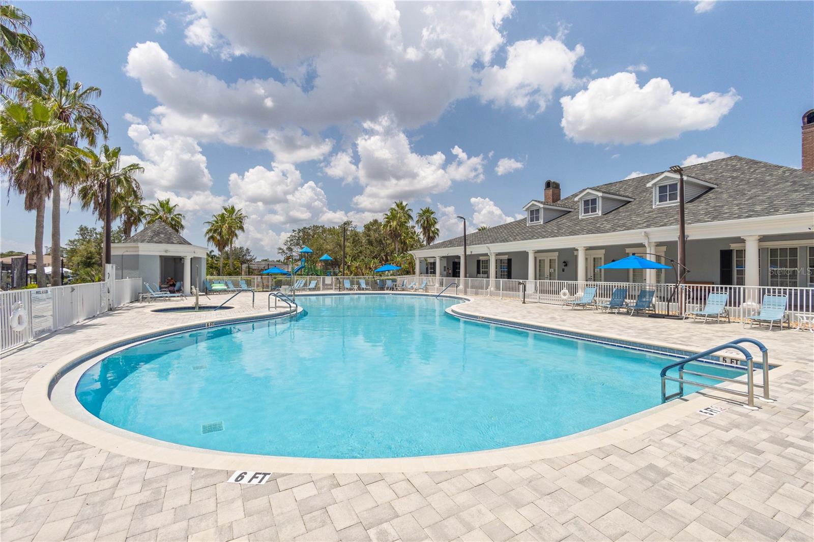 TOWNS AT LAKESIDE - Residential