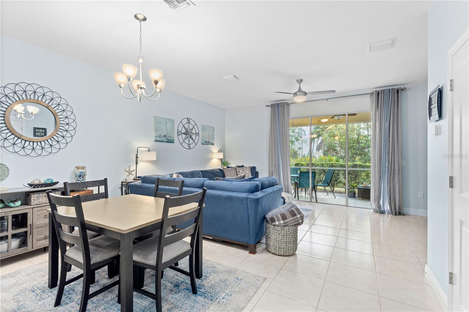 TOWNS AT LAKESIDE - Residential