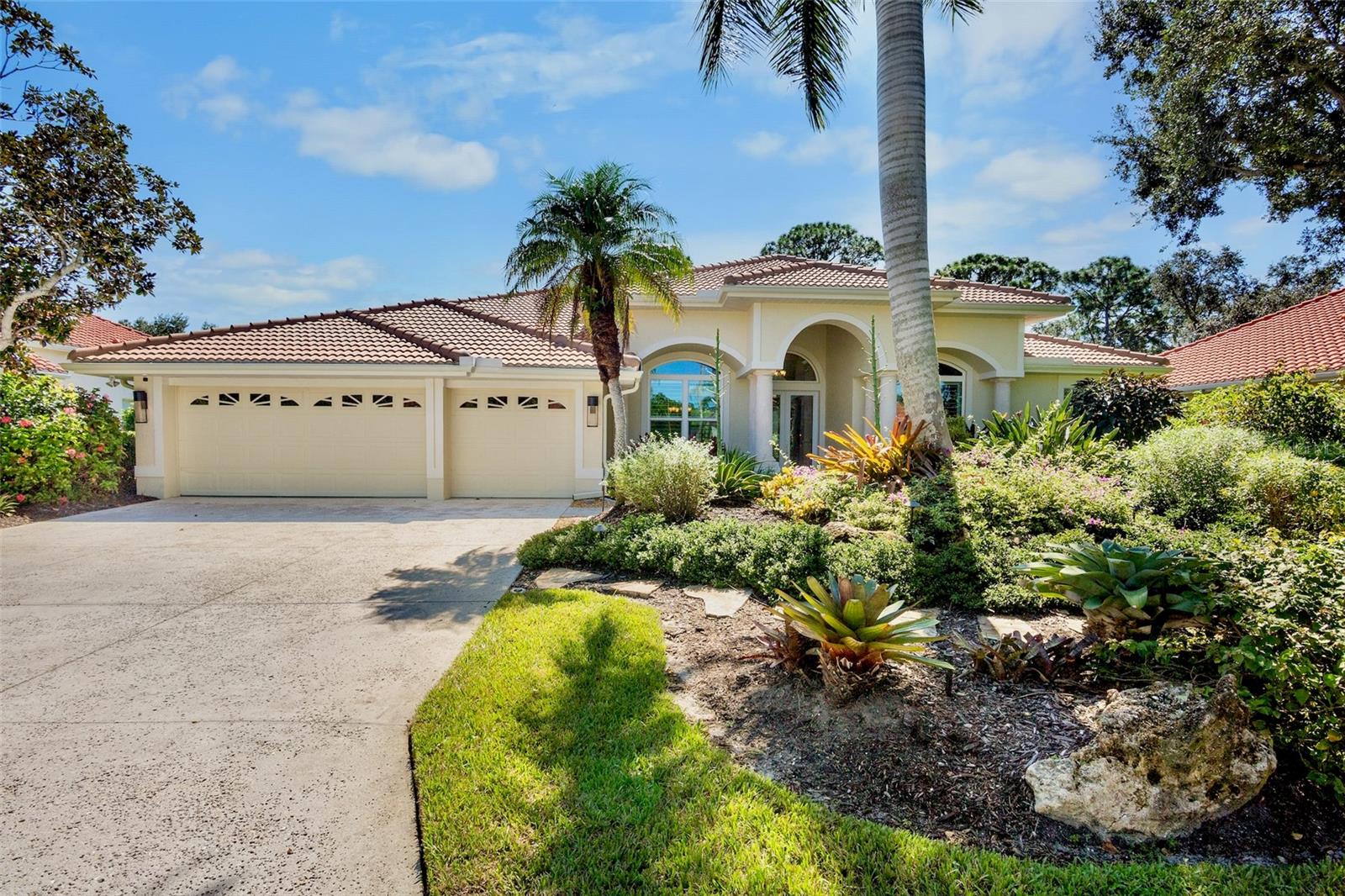 4804 BENCHMARK COURT, SARASOTA, FL, 34238 1 4804 BENCHMARK COURT