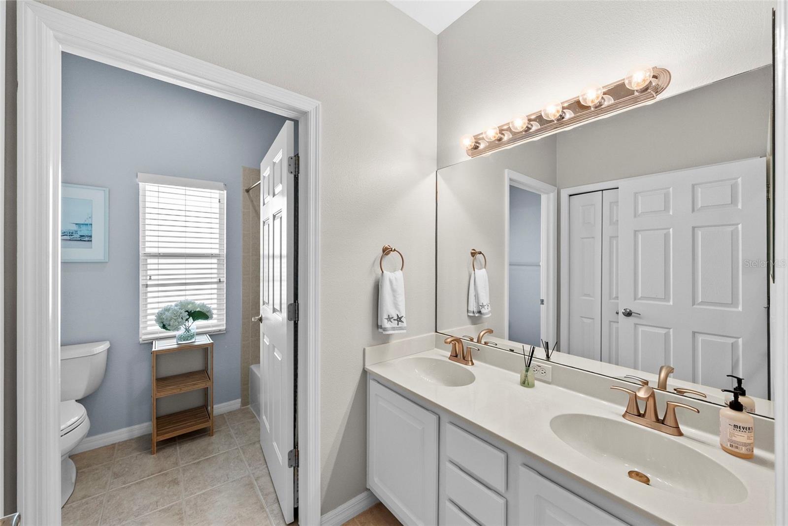 HARBOR GROVE - Residential