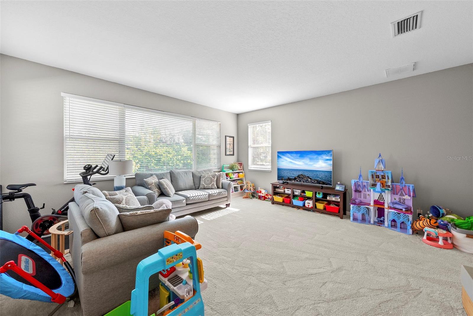 HARBOR GROVE - Residential