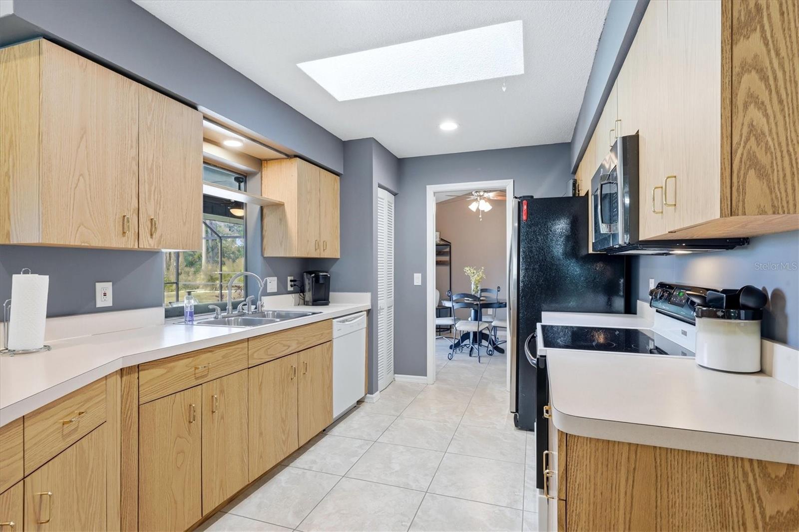 ROTONDA PEBBLE BEACH - Residential