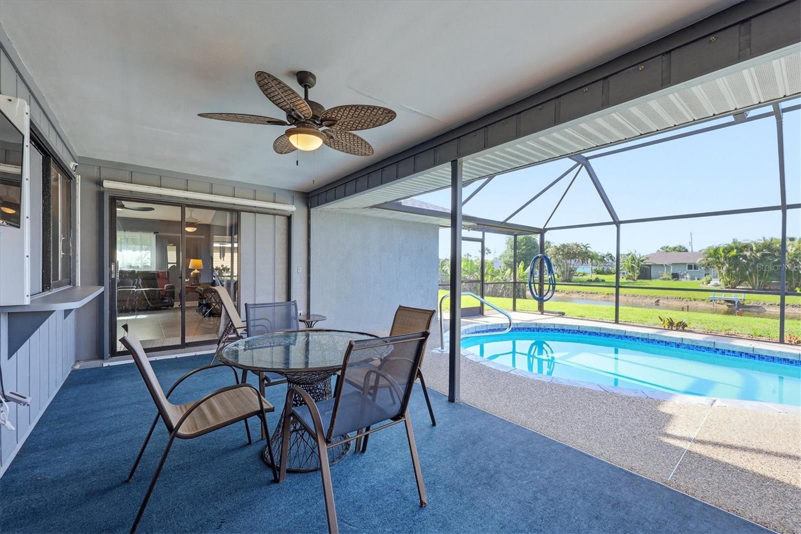 ROTONDA PEBBLE BEACH - Residential