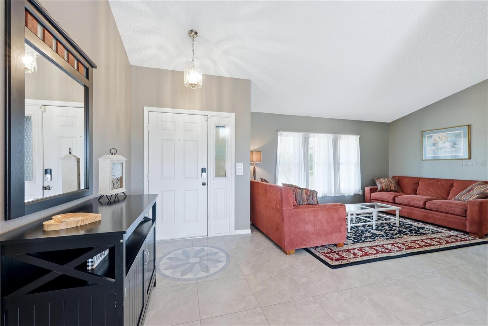 ROTONDA PEBBLE BEACH - Residential