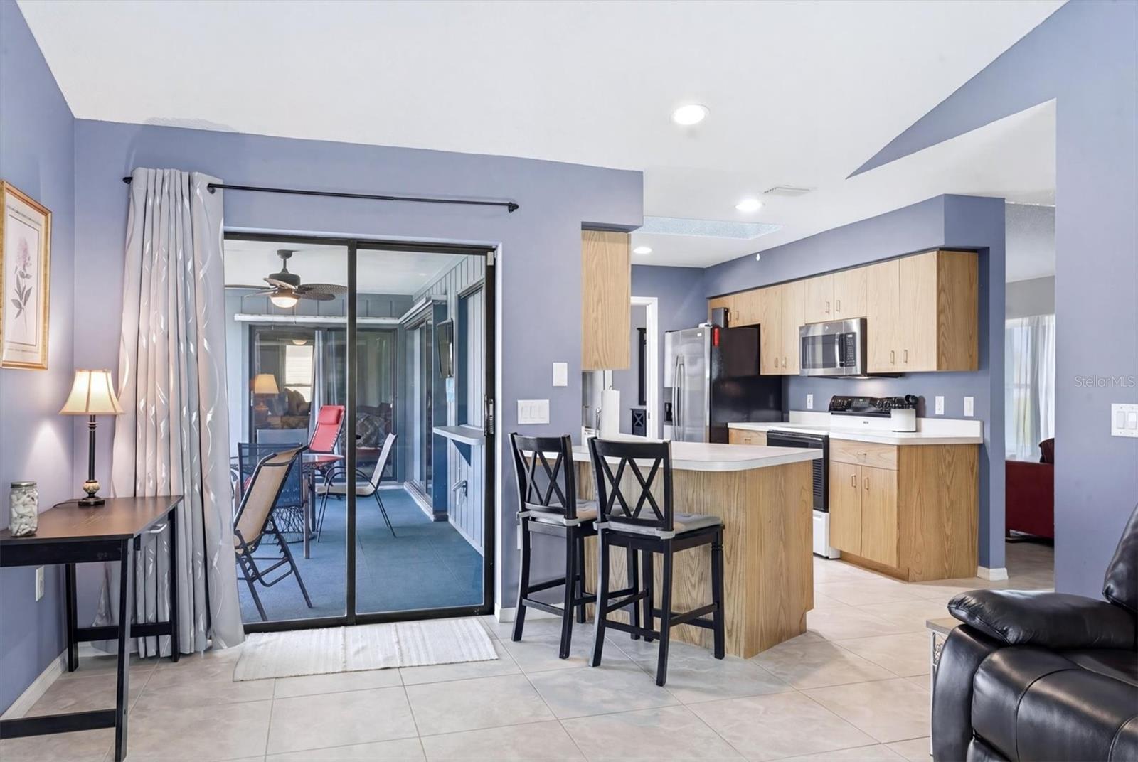 ROTONDA PEBBLE BEACH - Residential