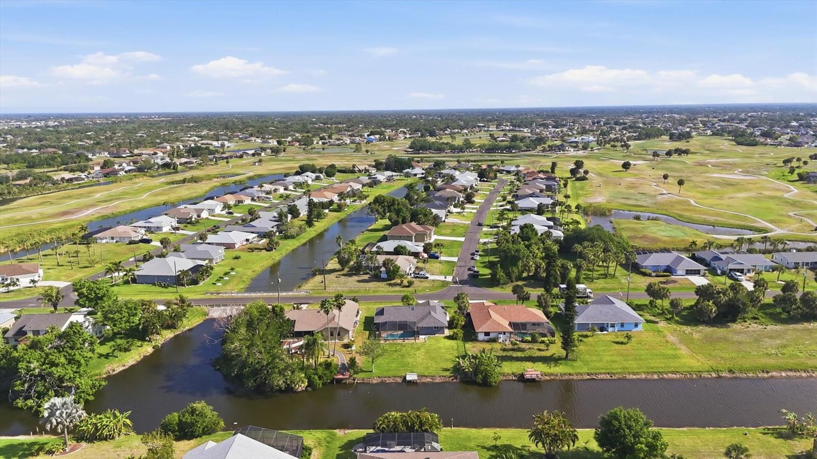 ROTONDA PEBBLE BEACH - Residential
