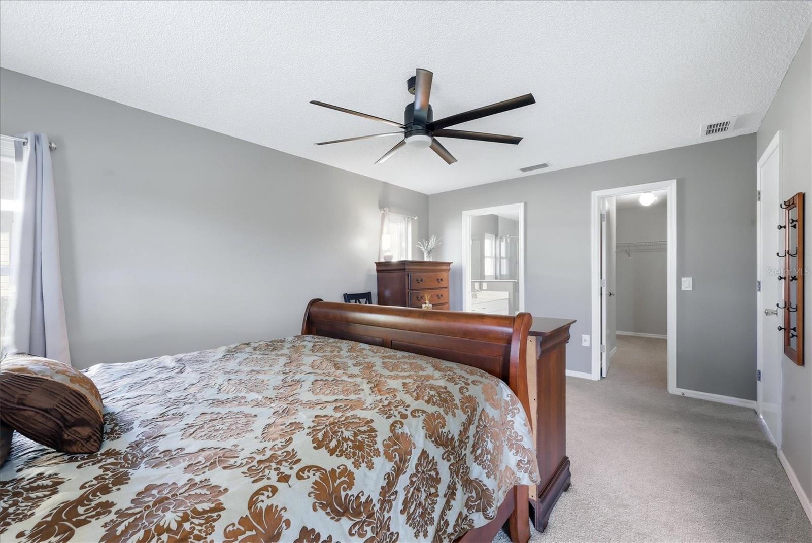 ROTONDA PEBBLE BEACH - Residential