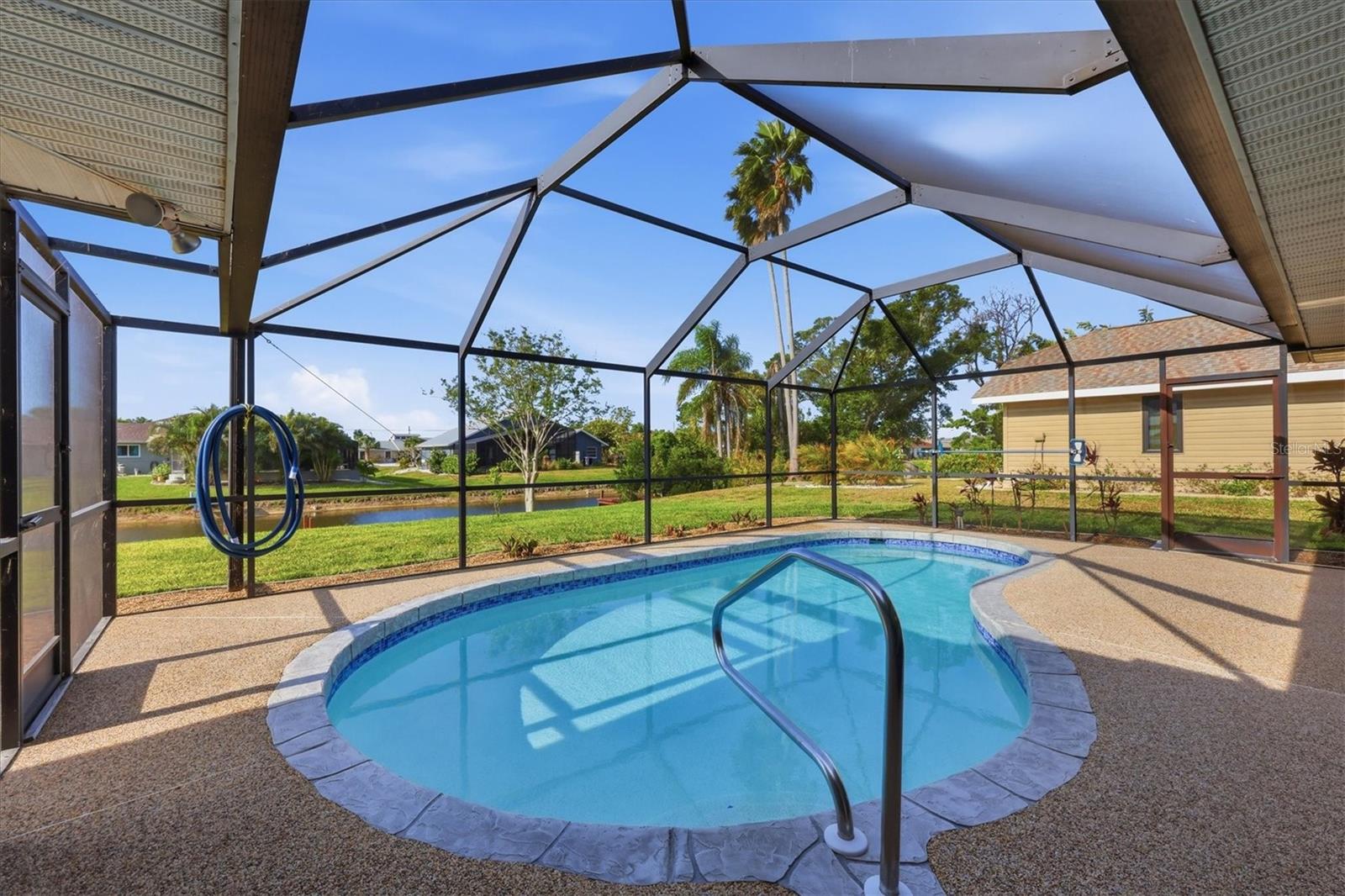 ROTONDA PEBBLE BEACH - Residential