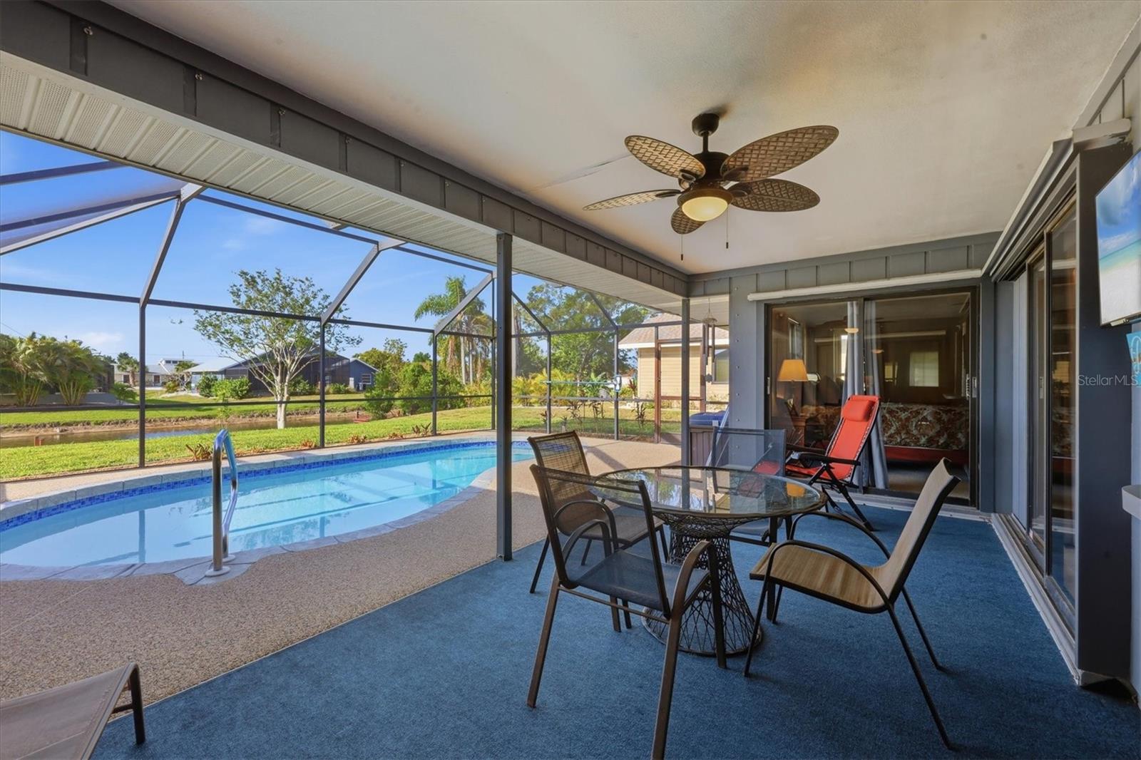 ROTONDA PEBBLE BEACH - Residential