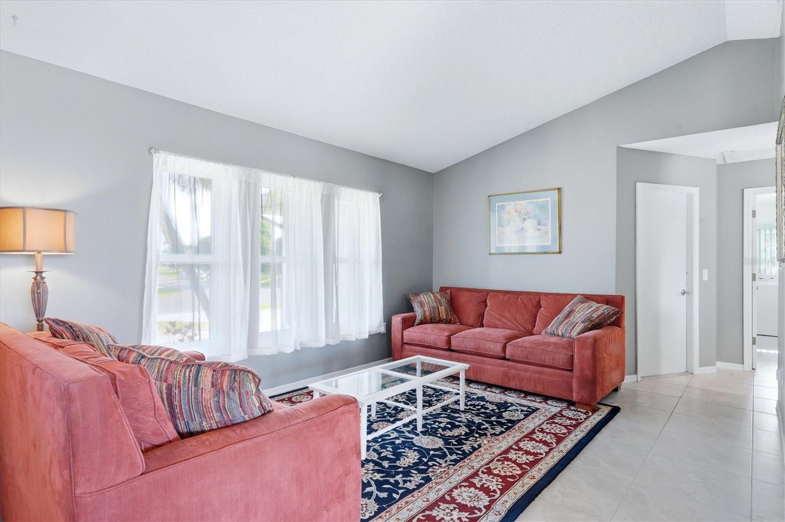 ROTONDA PEBBLE BEACH - Residential