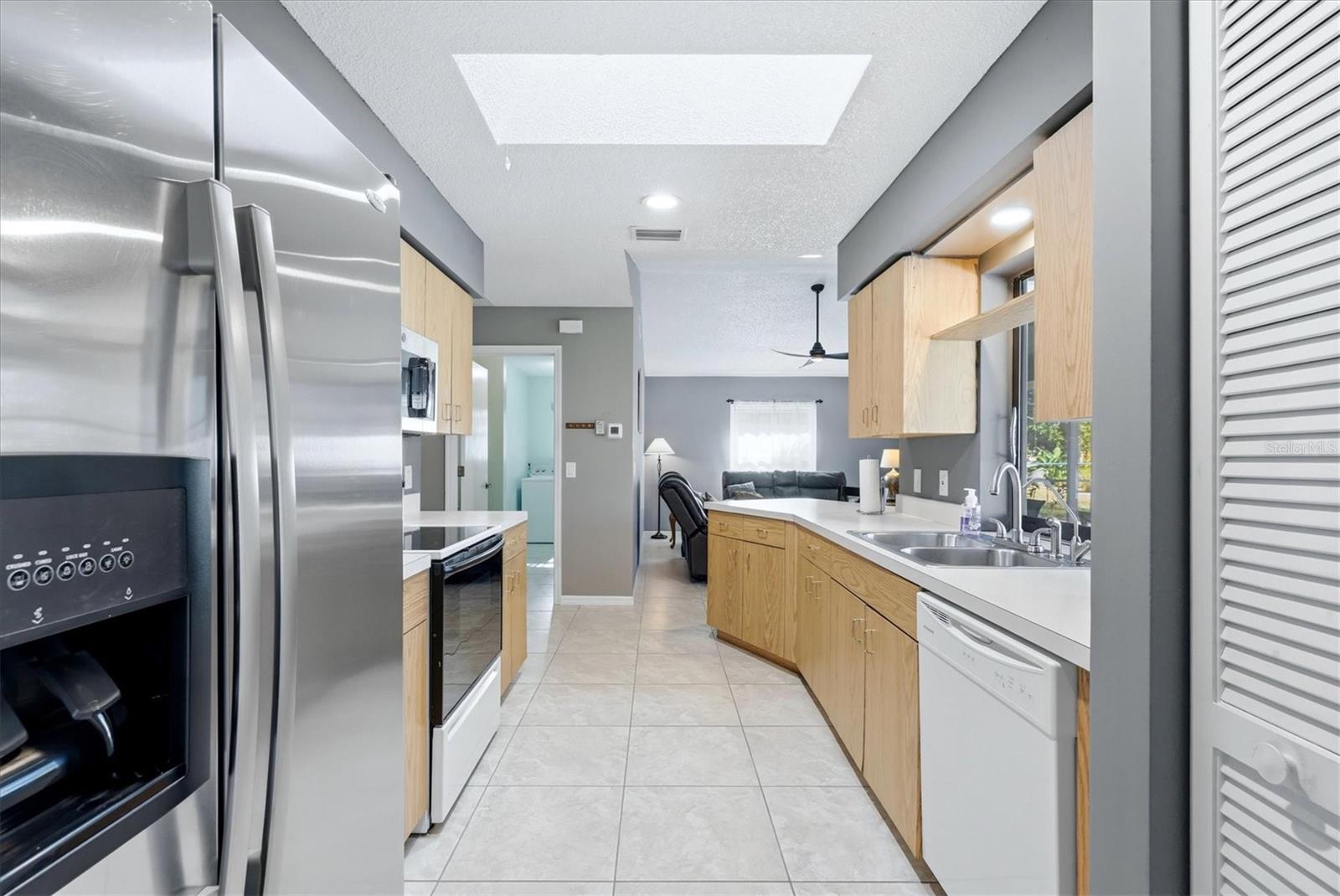 ROTONDA PEBBLE BEACH - Residential