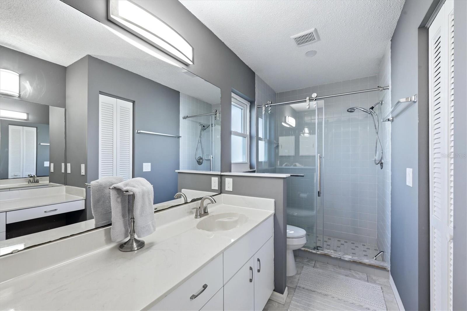 ROTONDA PEBBLE BEACH - Residential