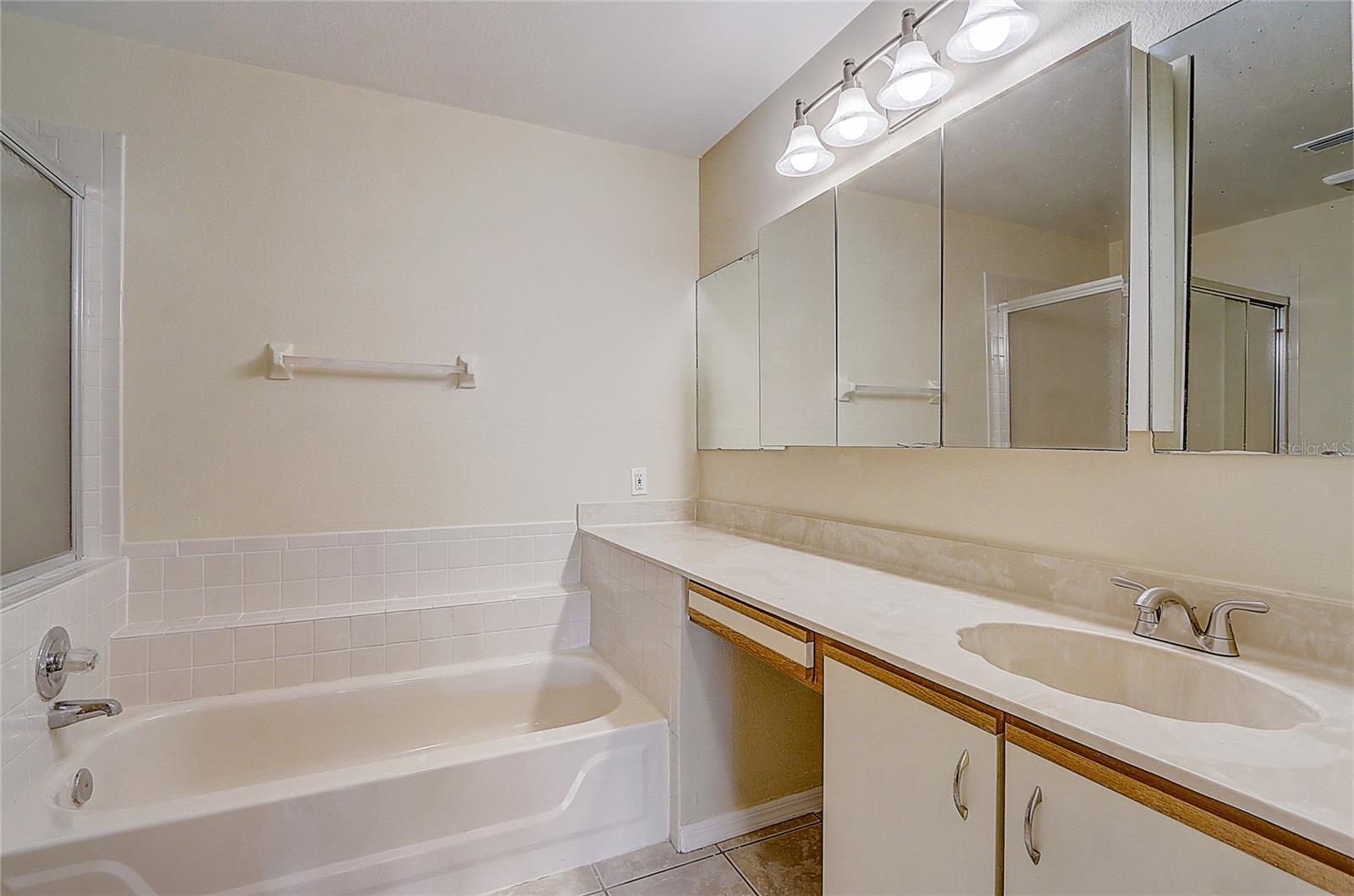 ALOMA BEND TR 4 - Residential