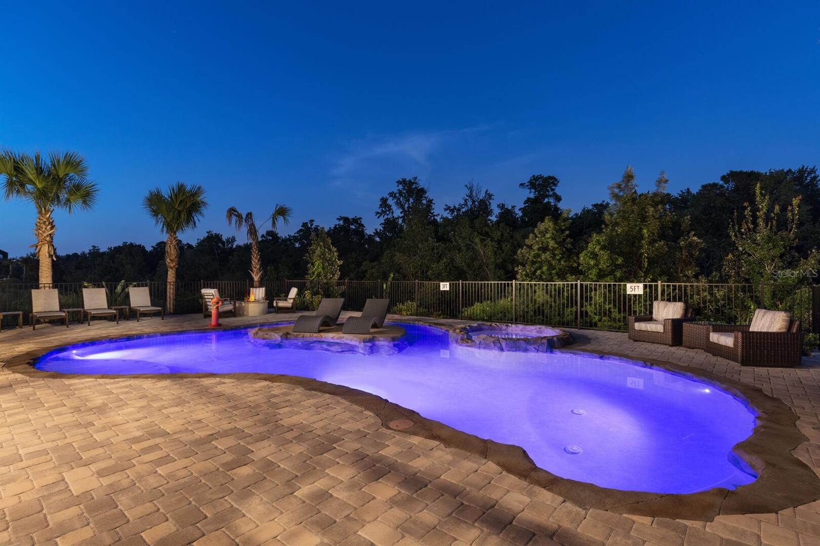 580 MUIRFIELD LOOP
