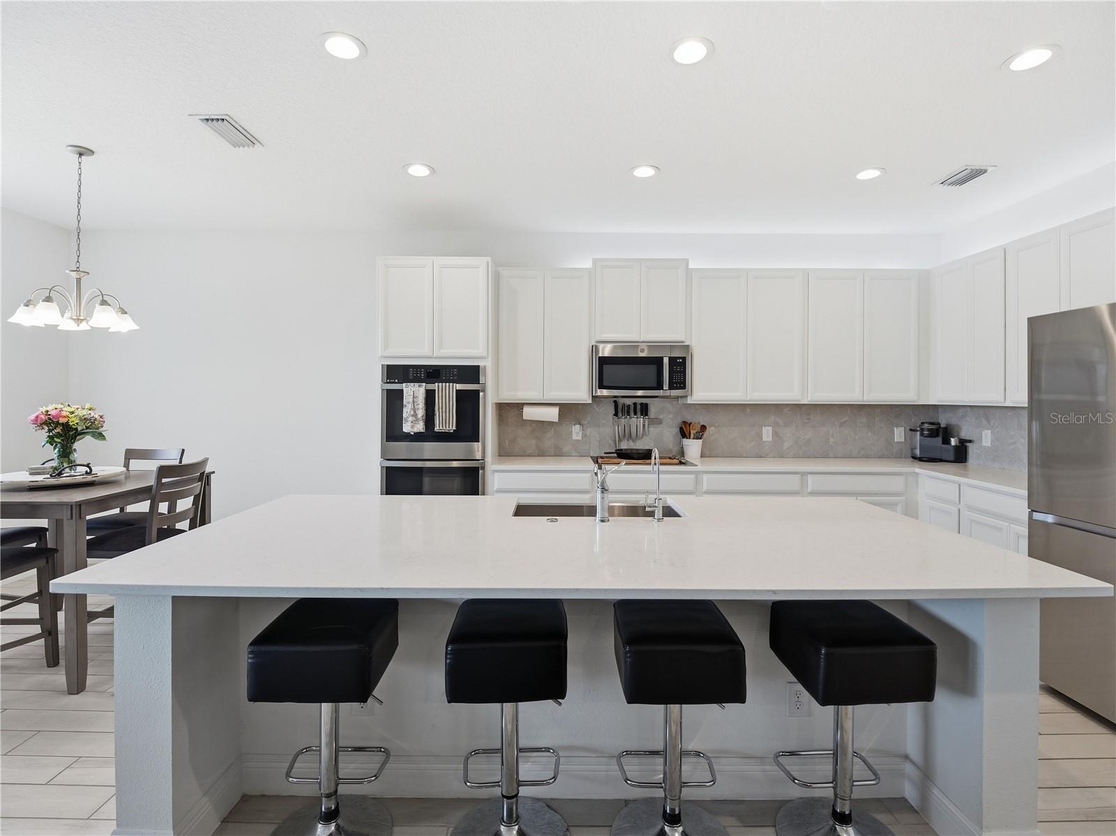 HANOVER LAKES PH 4 - Residential