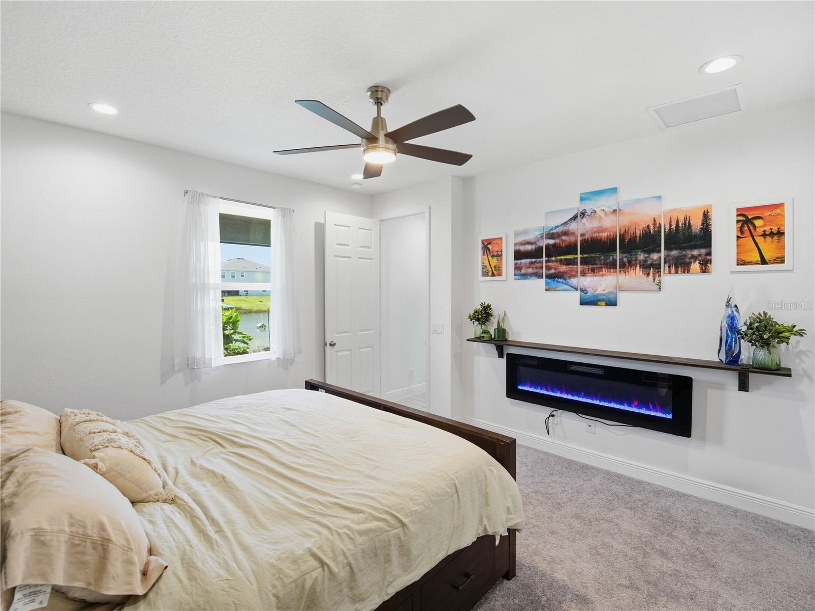 HANOVER LAKES PH 4 - Residential