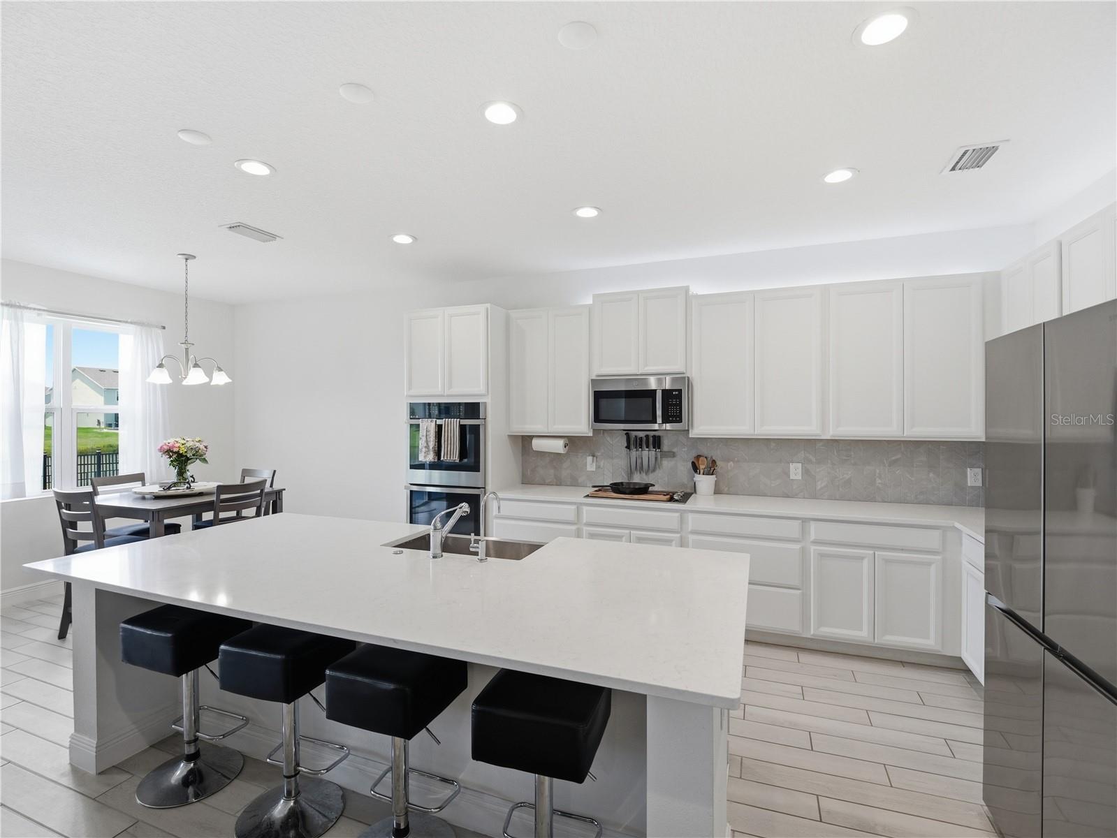 HANOVER LAKES PH 4 - Residential