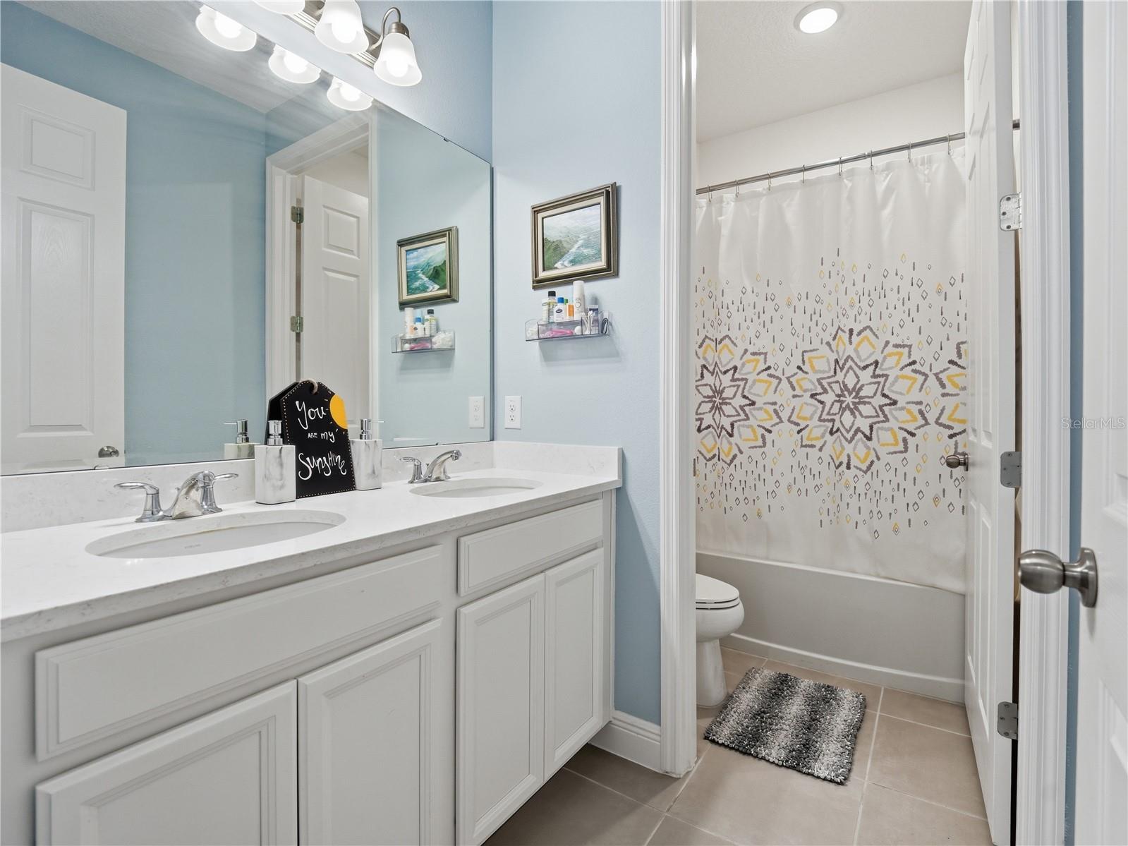 HANOVER LAKES PH 4 - Residential