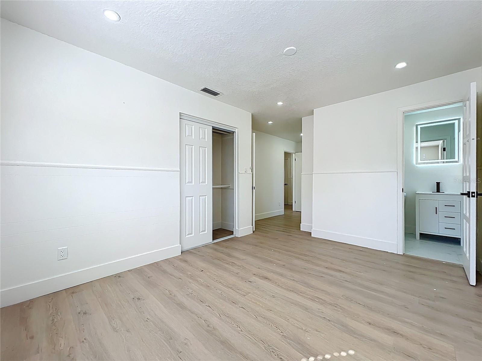 EASTBROOK SUB UNIT 11 - Residential Lease