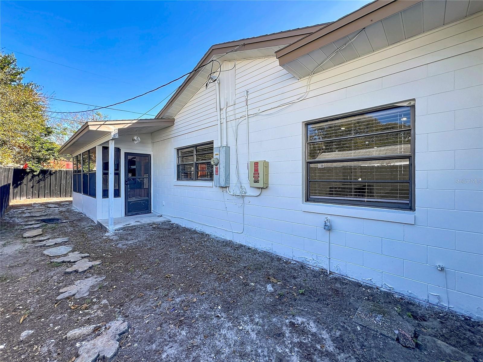 EASTBROOK SUB UNIT 11 - Residential Lease
