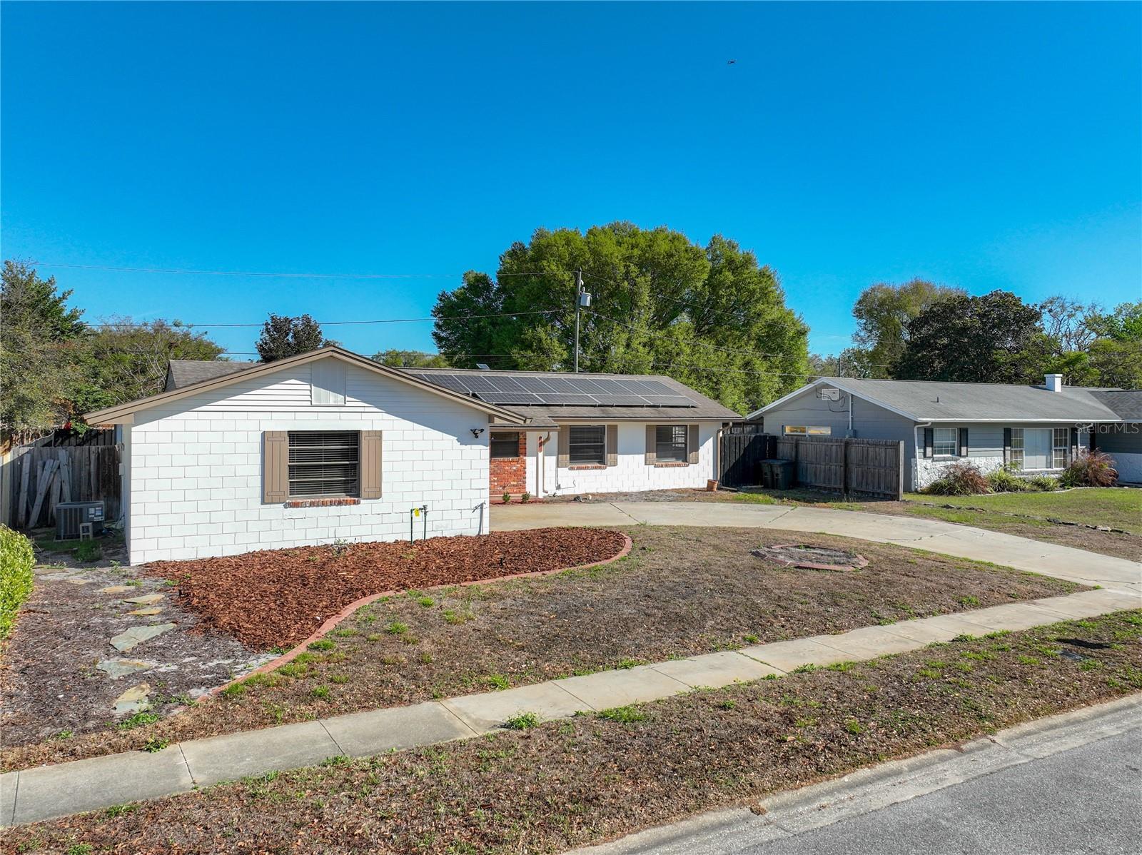 EASTBROOK SUB UNIT 11 - Residential Lease