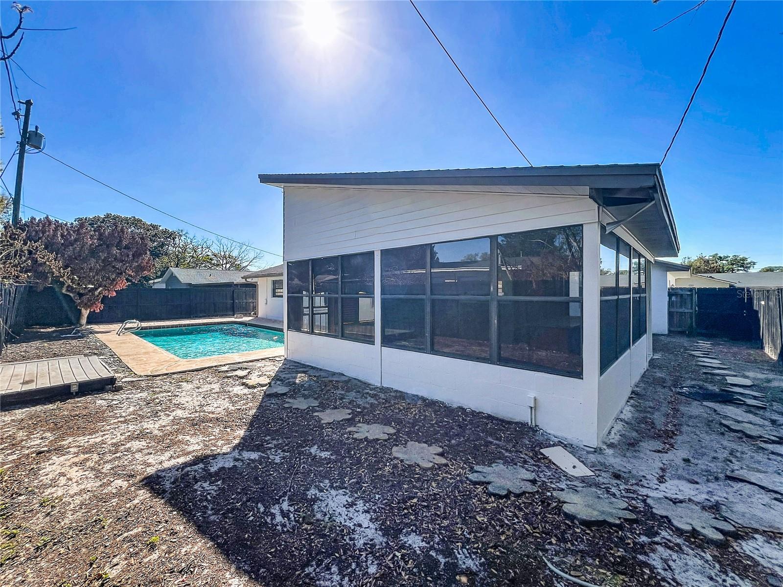 EASTBROOK SUB UNIT 11 - Residential Lease