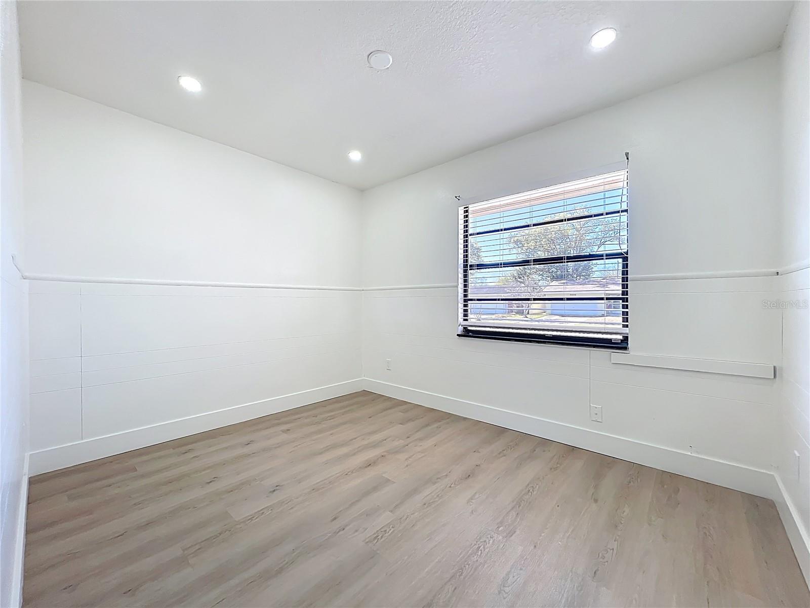 EASTBROOK SUB UNIT 11 - Residential Lease