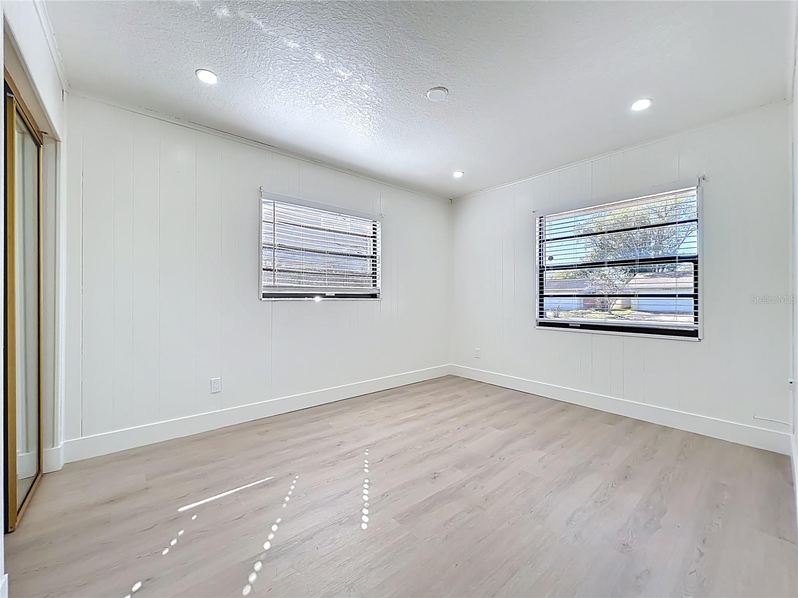 EASTBROOK SUB UNIT 11 - Residential Lease