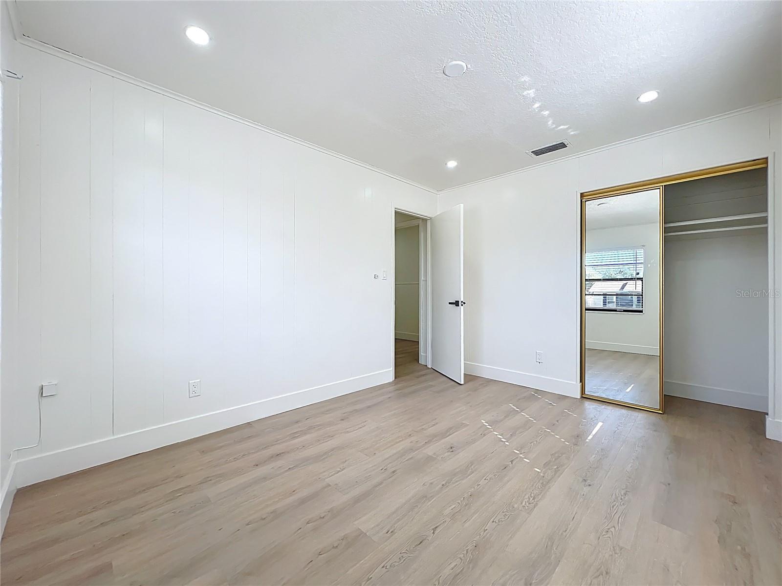 EASTBROOK SUB UNIT 11 - Residential Lease