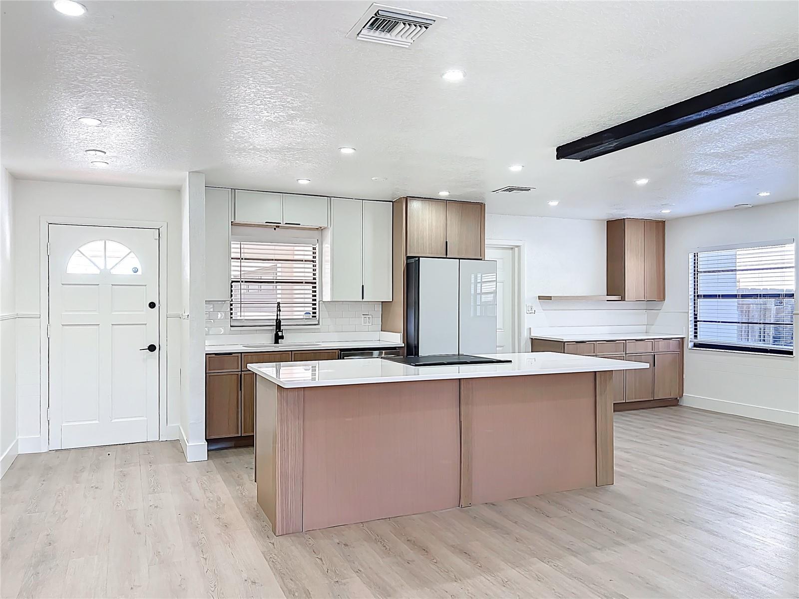 EASTBROOK SUB UNIT 11 - Residential Lease