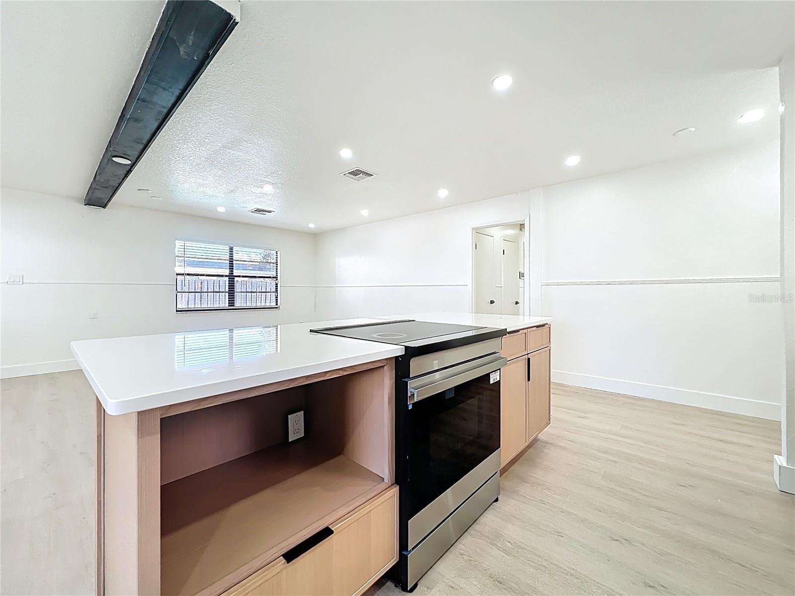 EASTBROOK SUB UNIT 11 - Residential Lease