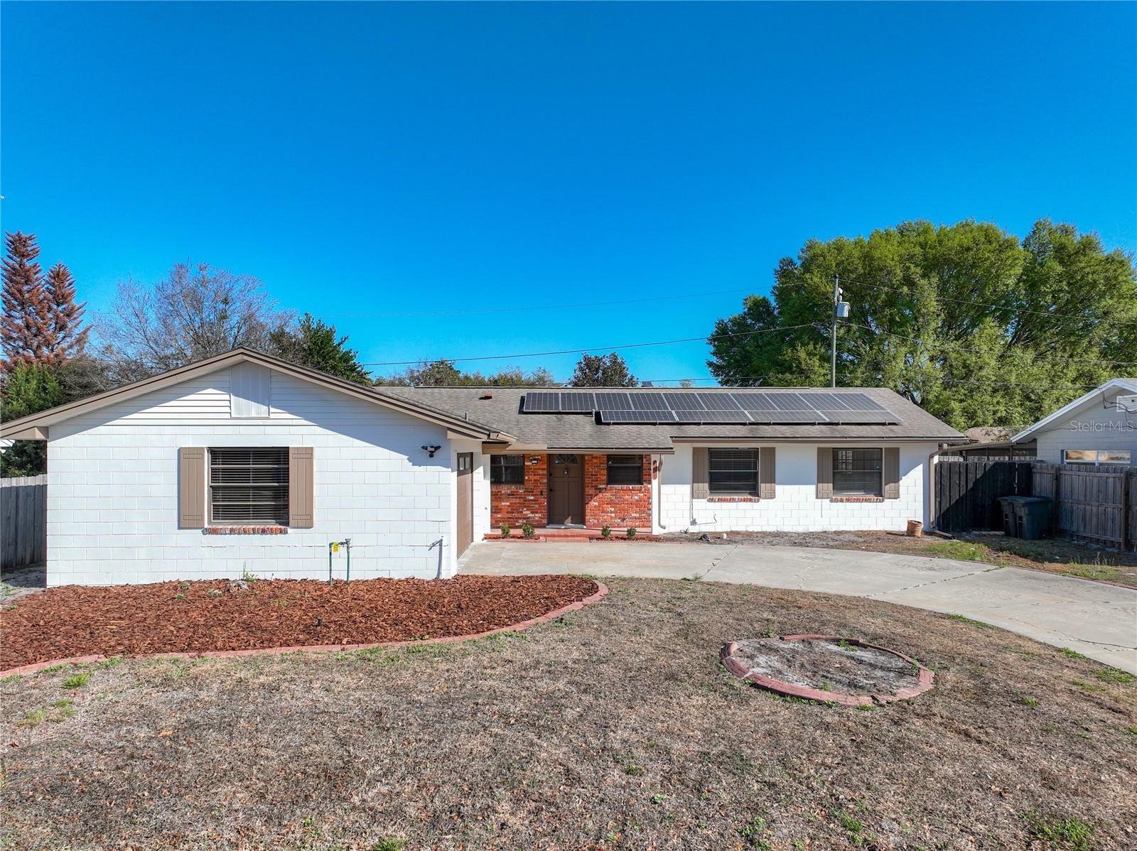 EASTBROOK SUB UNIT 11 - Residential Lease