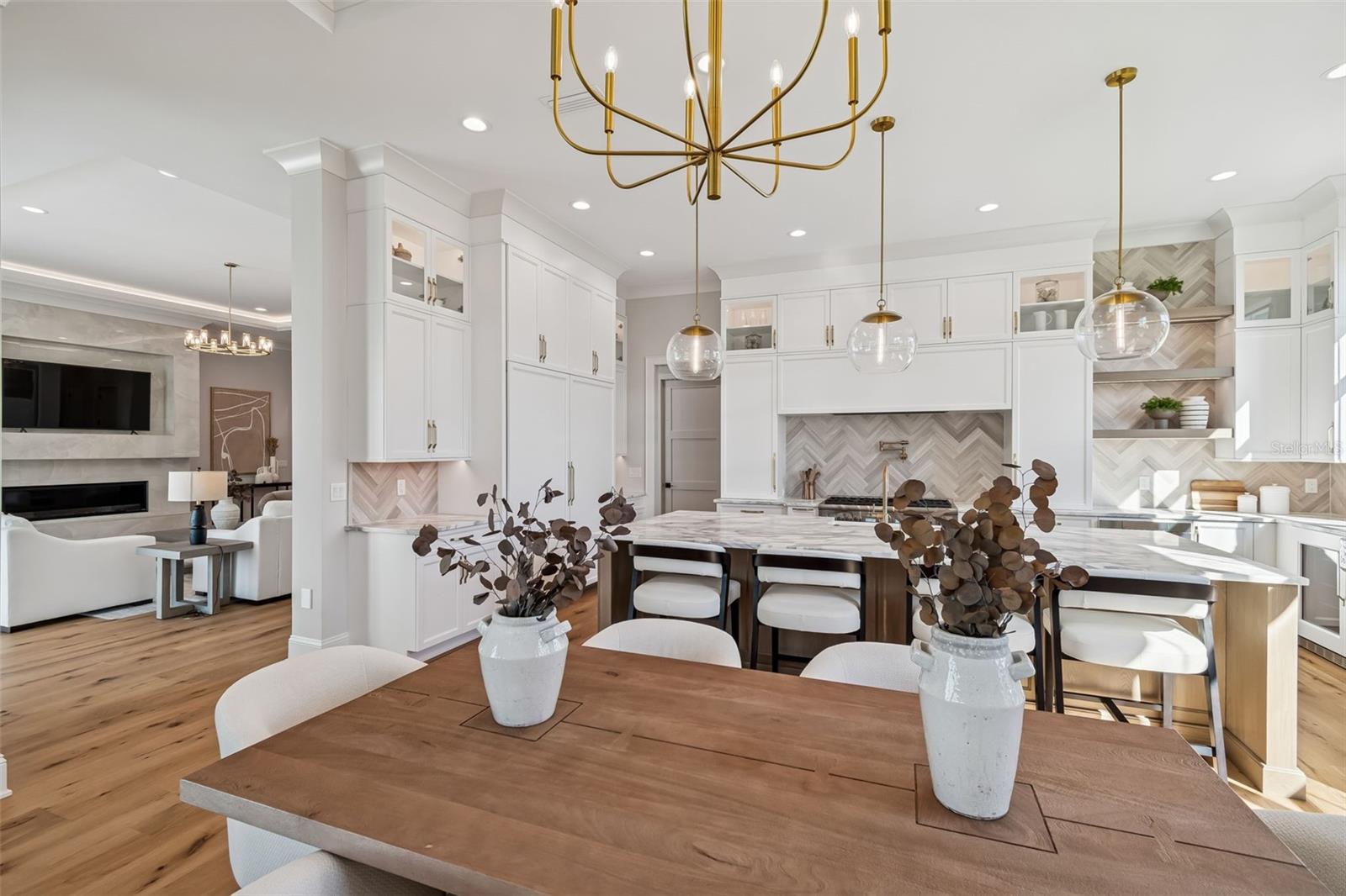 SUNSET PARK ISLES UN #1 - Residential