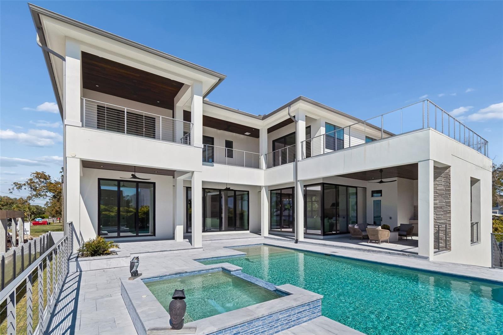 SUNSET PARK ISLES UN #1 - Residential